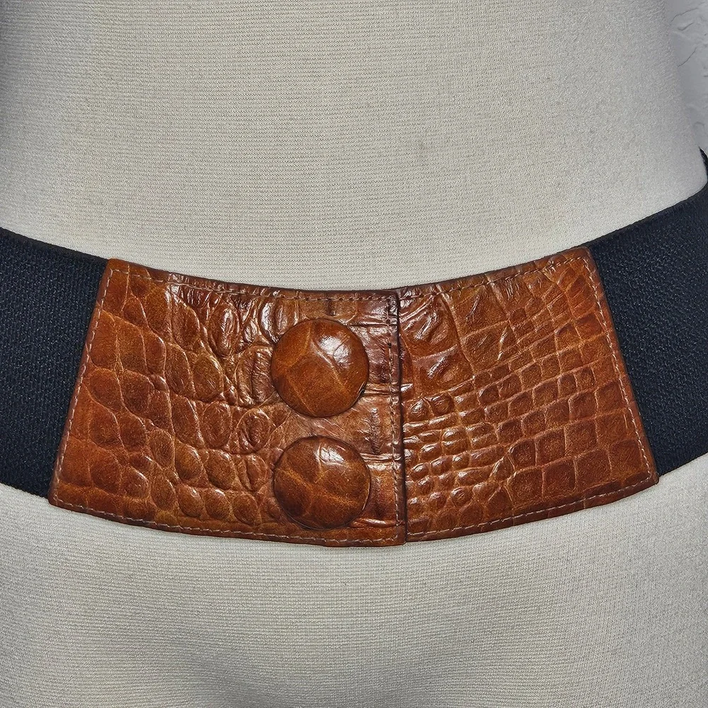 Omega Vintage Womens Brown Faux Croc Elastic Cinch Waist Belt Made in USA Medium